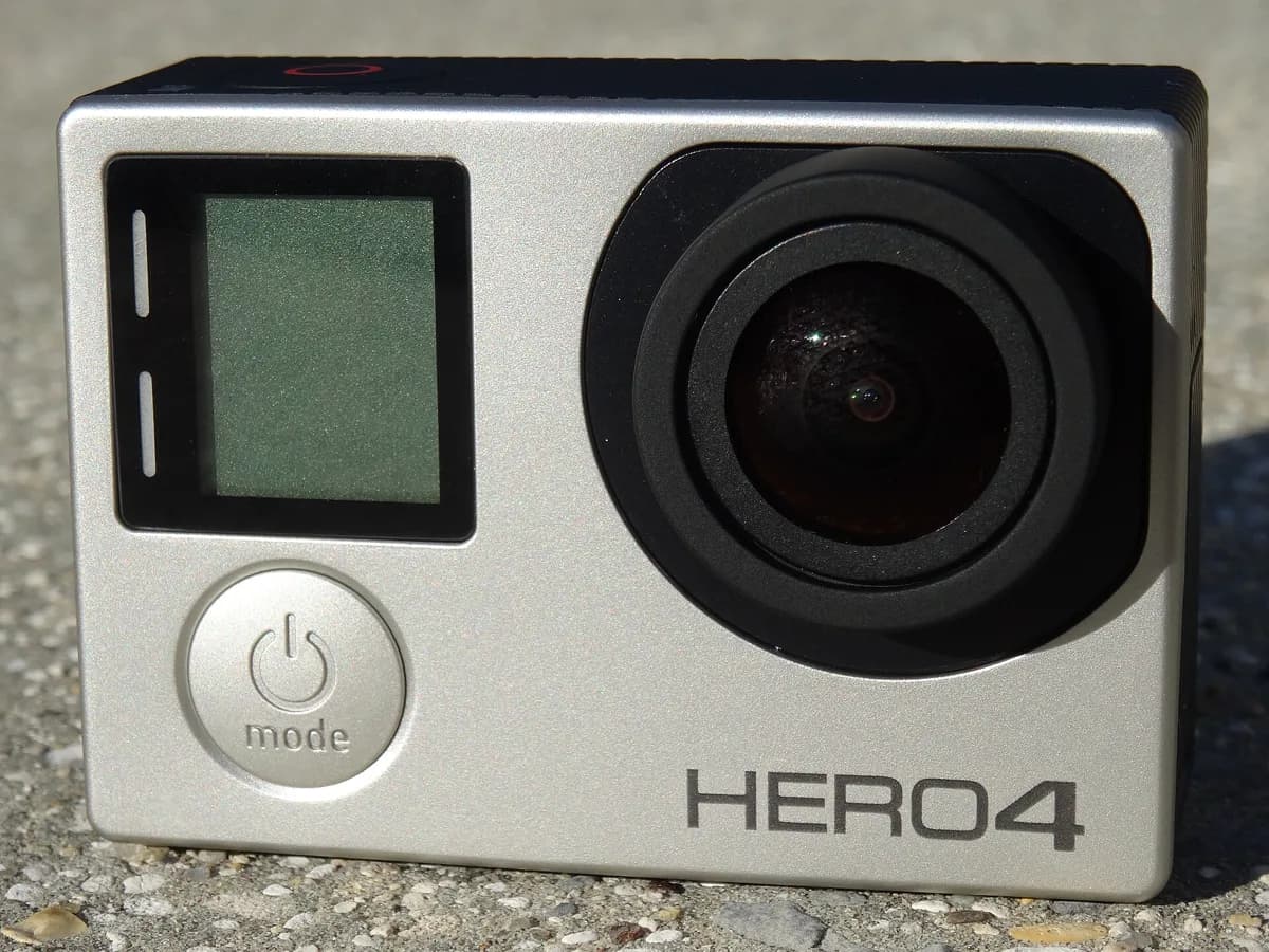 GoPro Hero 12 + Aksesuar Seti